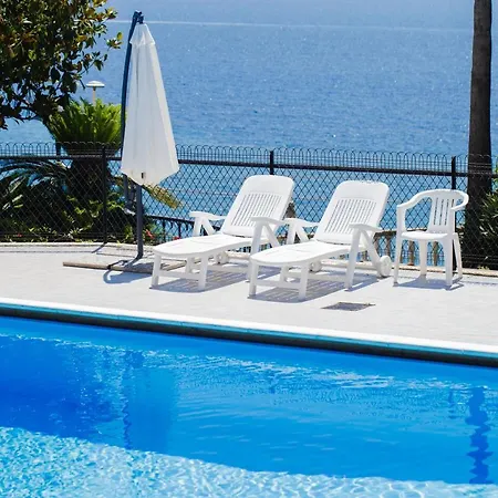 Apartment 191b - Casa Con Piscina Vista Mare, 300m Dalla Spiaggia Ospedaletti