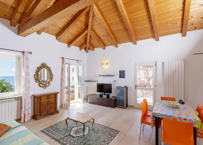 191b - Casa Con Piscina Vista Mare, 300m Dalla Spiaggia Appartamento